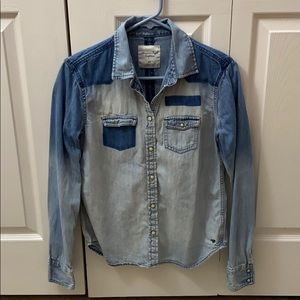 ✨AE Denim Button Down✨